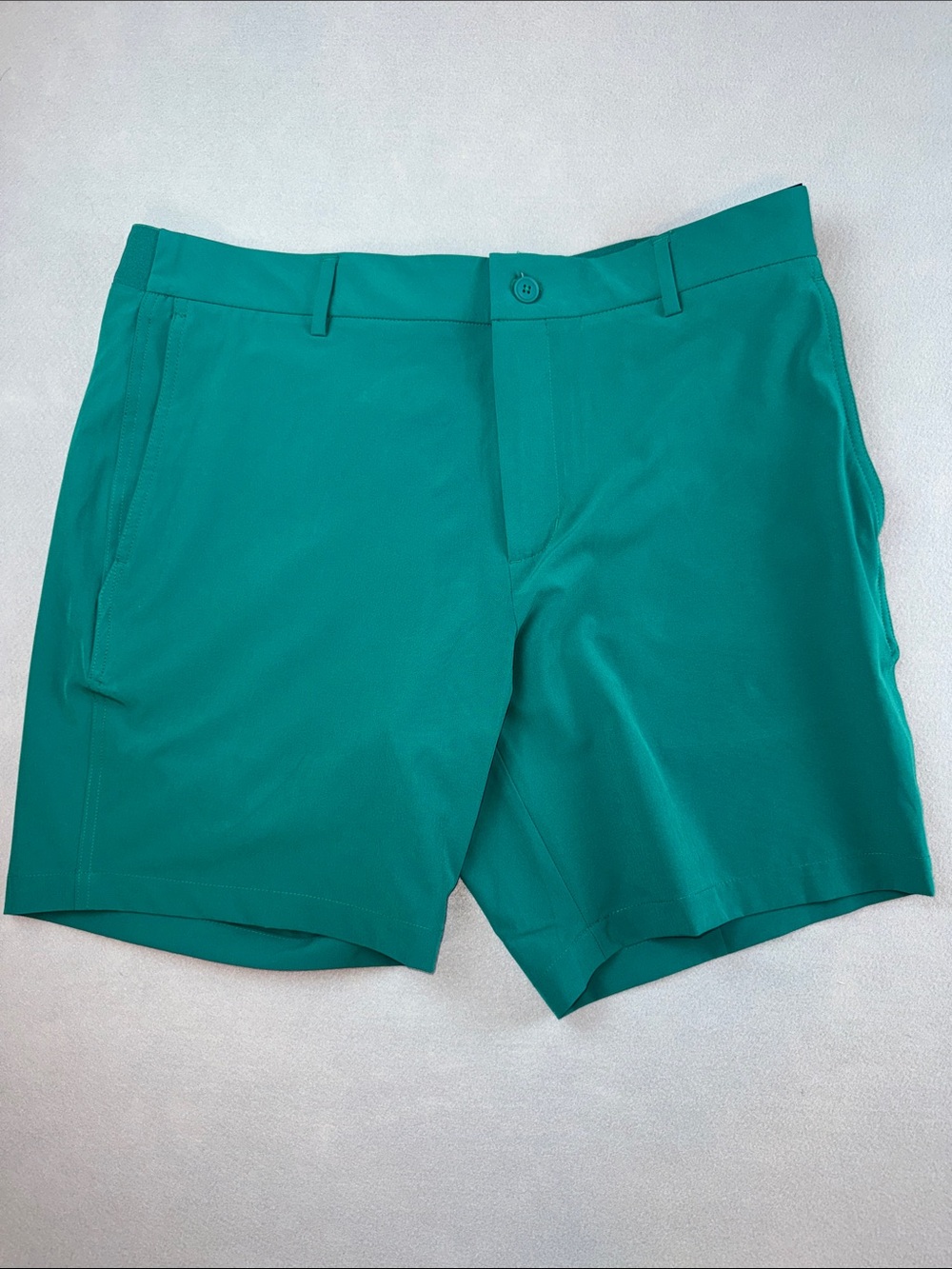 Walter Hagen Green Flat Front Performance Cooling Golf Shorts Size 36 NWT